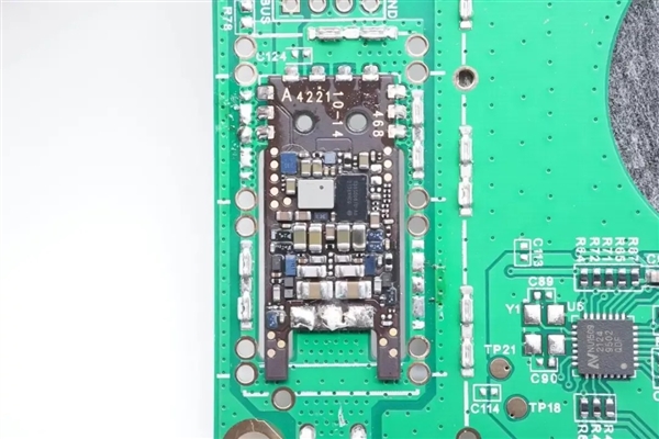 蘋果發(fā)布USB-C接口手表磁吸無線快充模組：降低發(fā)熱、體驗(yàn)更好